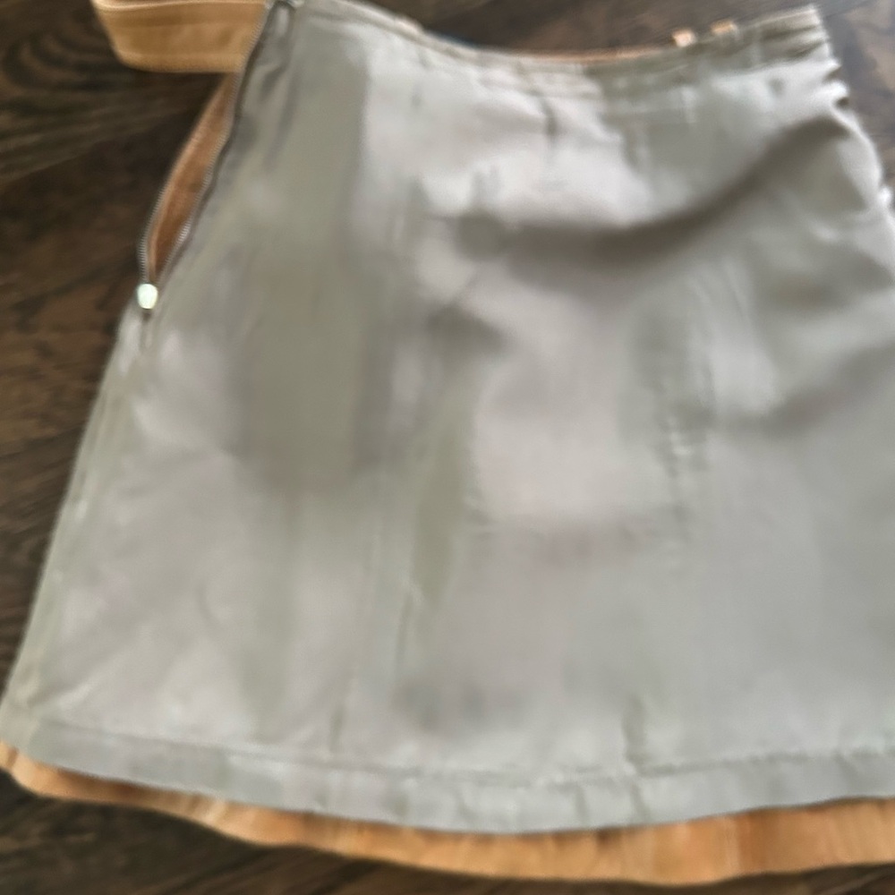 LA CONDESA 26’ Vintage light Brown Leather Skirt from Italy - Picture 8 of 11